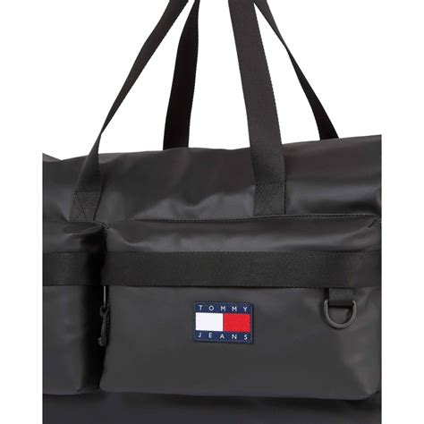 tommy hilfiger weekendtaske|tommy hilfiger founded.